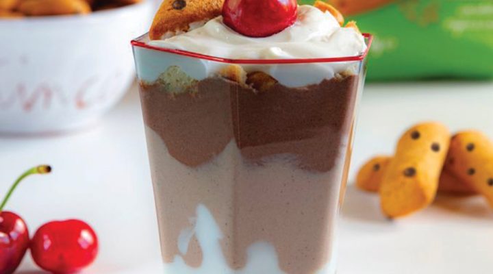 Mousse di yogurt al caffè e cioccolato fondente